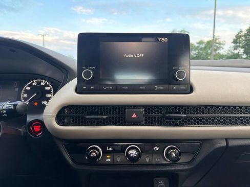 Used 2023 Honda HR-V LX image 25