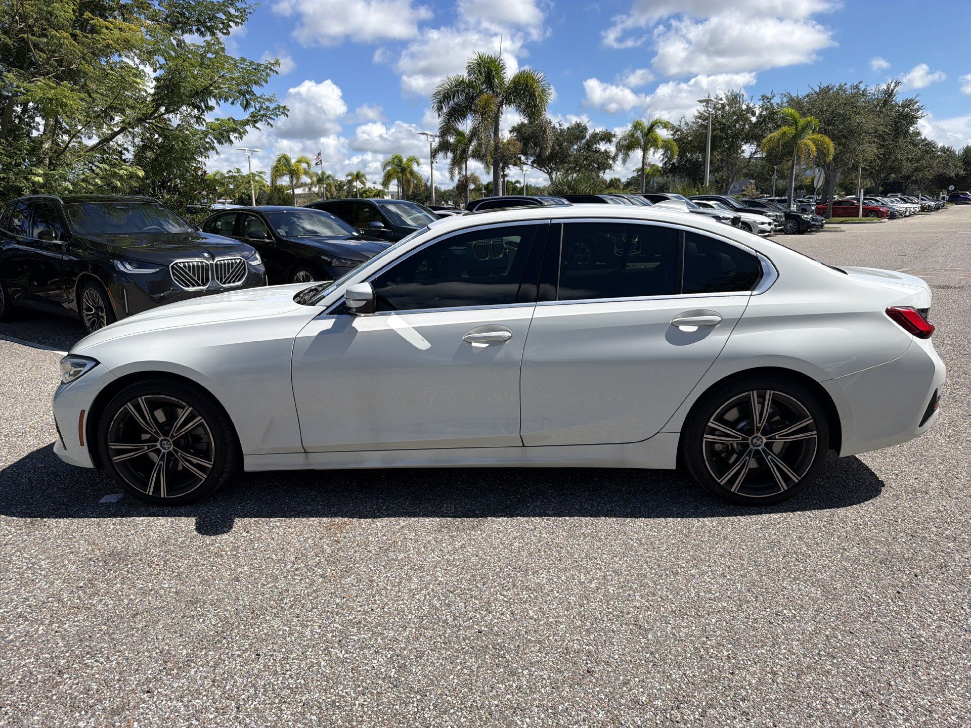 Used 2022 BMW 330i Sedan w/ Driving Assistance Package RWD image 7
