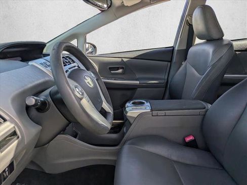 Used 2012 Toyota Prius V Five image 15