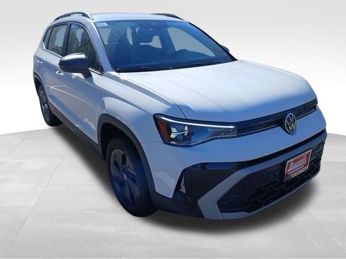 New 2026 Volkswagen Taos S FWD image 7
