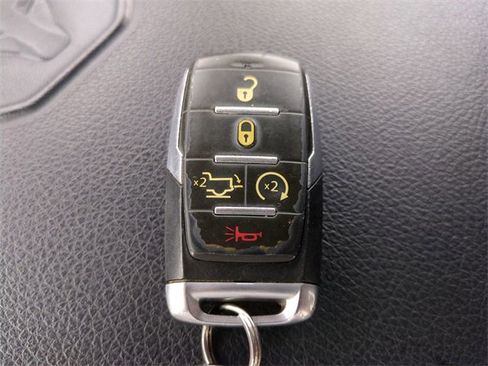 Used 2020 RAM 1500 Laramie image 34