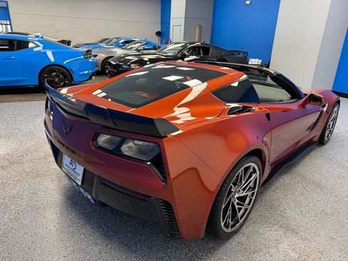 Used 2016 Chevrolet Corvette Z06 w/ 2LZ Preferred Equipment Group RWD image 9