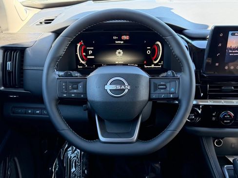 New 2026 Nissan Pathfinder Platinum FWD image 22
