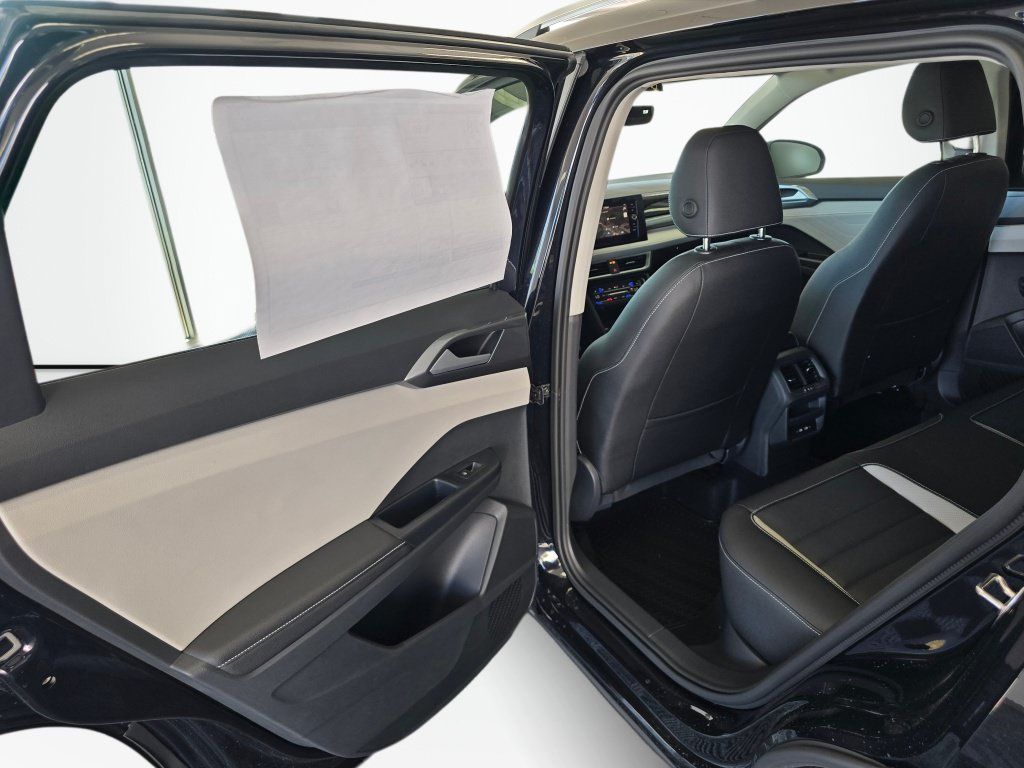 New 2026 Volkswagen Taos SEL AWD/4WD image 33