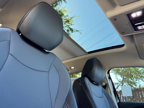 New 2026 Volkswagen Tiguan SE AWD/4WD image 17