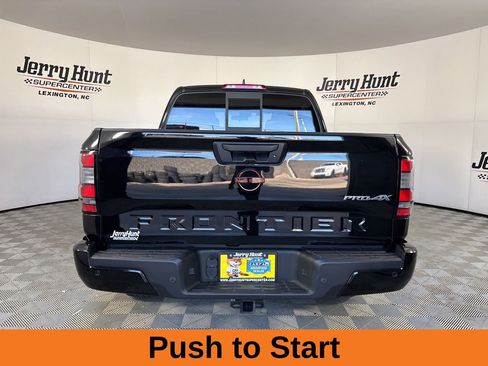 Used 2022 Nissan Frontier PRO-4X AWD/4WD image 6