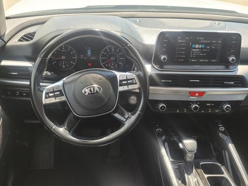 Used 2020 Kia Telluride S FWD image 19