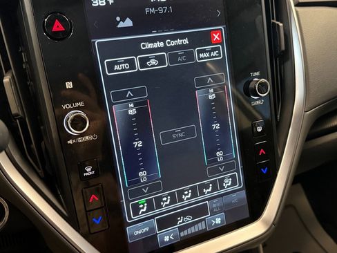 Used 2024 Subaru Crosstrek 2.0i Premium image 13