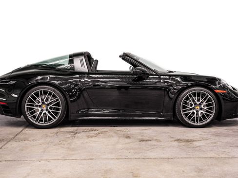 Used 2024 Porsche 911 Targa 4 w/ Sport Package AWD/4WD image 47