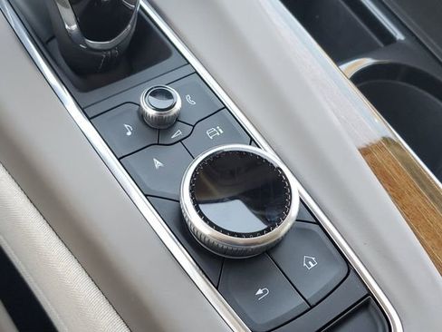 Certified 2023 Cadillac Escalade ESV Sport Platinum w/ LPO, ONYX Package AWD/4WD image 19