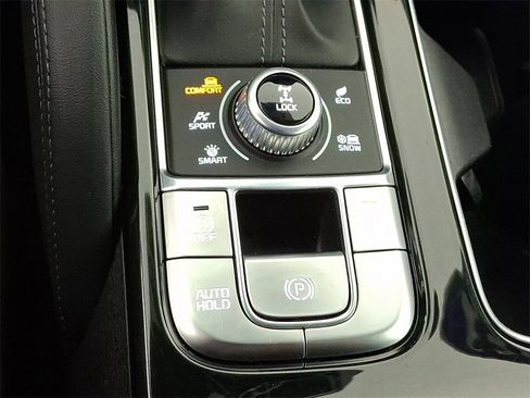 Used 2023 Kia Telluride EX w/ EX Captain's Chair Package image 26