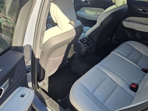 Certified 2024 Volvo V60 B5 Cross Country Ultimate image 14