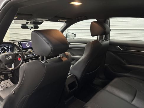 Used 2018 Honda Accord Sport image 24