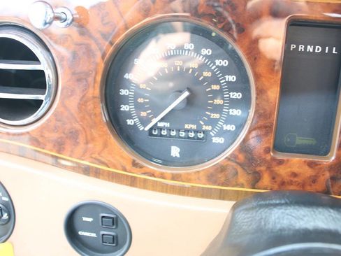 Used 1991 Rolls-Royce Silver Spur II image 31