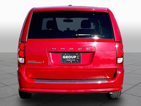 Used 2016 Dodge Grand Caravan SE w/ Quick Order Package 29E SE FWD image 5