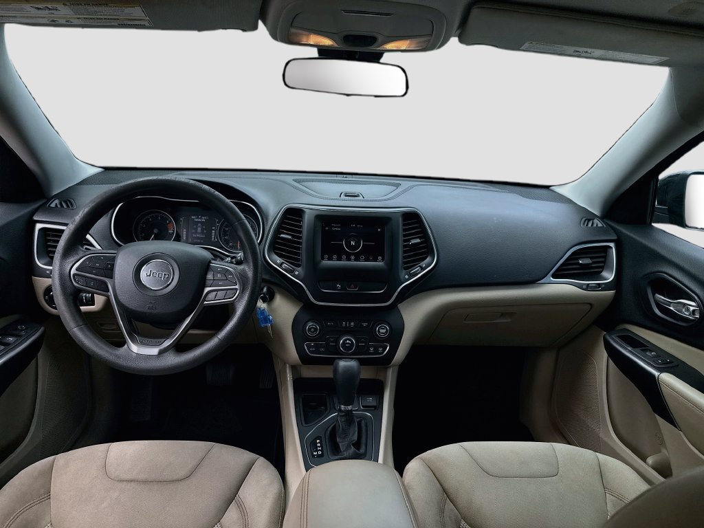Used 2020 Jeep Cherokee Latitude FWD image 24
