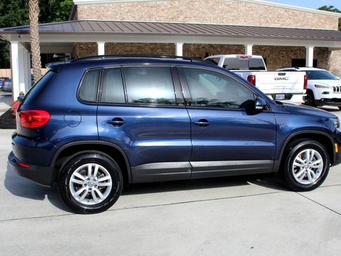 Used 2016 Volkswagen Tiguan S image 13