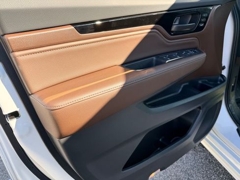 New 2026 Honda Odyssey Touring image 10