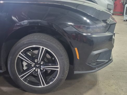 Used 2025 Ford Mustang Premium RWD image 25