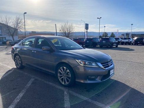 Used 2013 Honda Accord Sport image 3