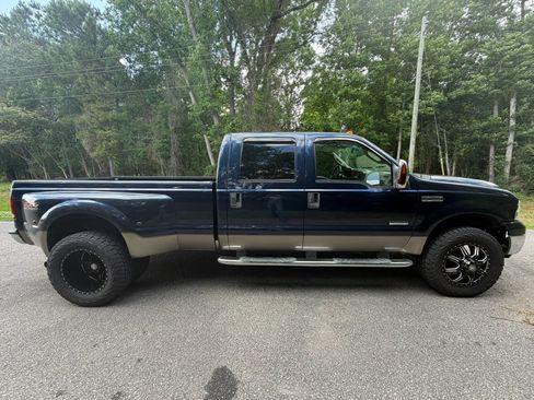 Used 2006 Ford F350 Lariat AWD/4WD image 6