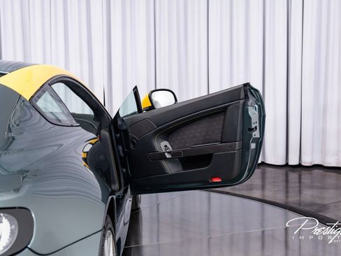 Used 2015 Aston Martin V8 Vantage GT image 35