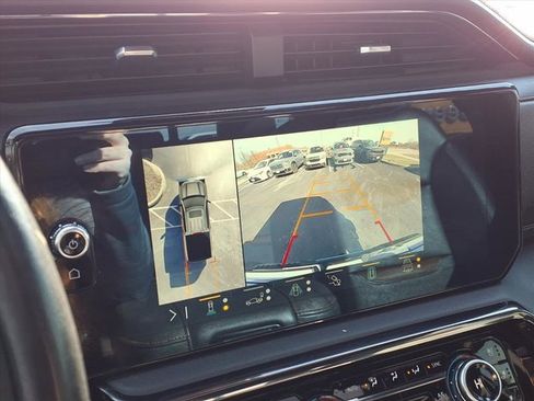 Used 2023 GMC Sierra 1500 AT4 w/ AT4 Premium Package image 11