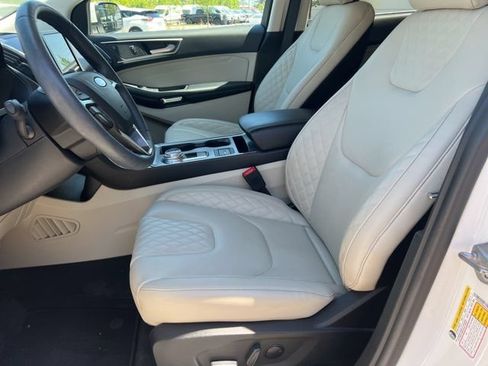 Used 2023 Ford Edge Titanium AWD/4WD image 22