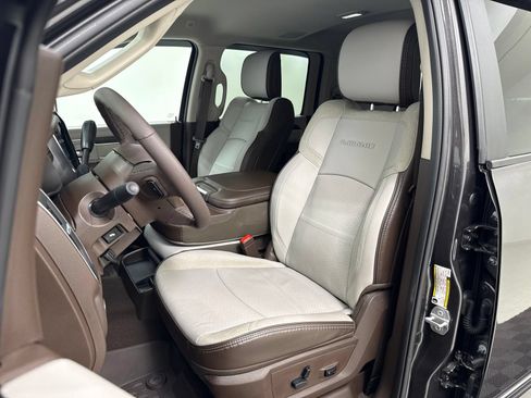 Used 2026 RAM 3500 Laramie w/ Towing Technology Group AWD/4WD image 22