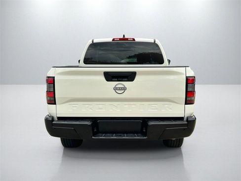 Used 2024 Nissan Frontier S w/ Technology Package image 6