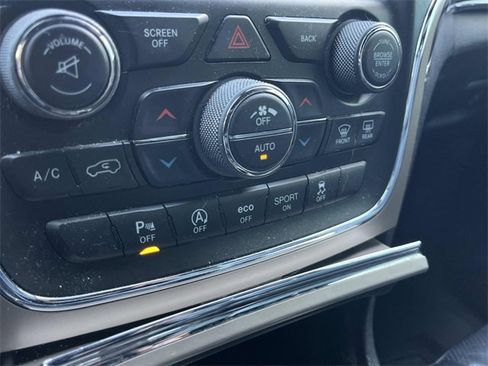 Used 2016 Jeep Grand Cherokee Overland image 31