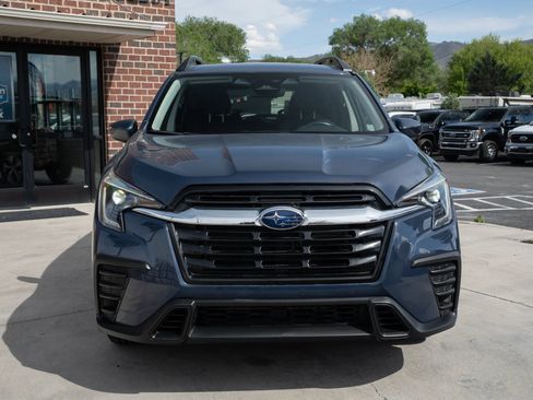 Used 2024 Subaru Ascent Premium w/ Convenience Package AWD/4WD image 2