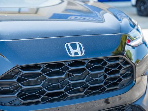 Used 2025 Honda HR-V LX image 9