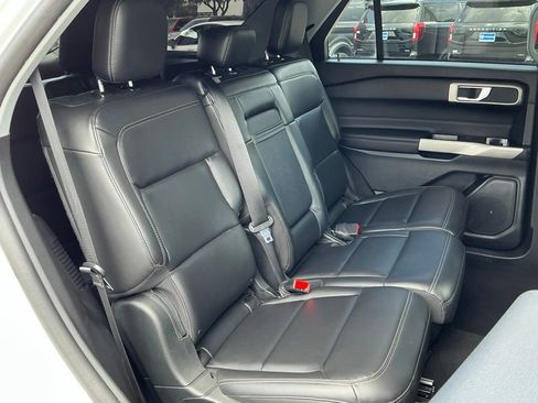 Certified 2023 Ford Explorer XLT w/ Equipment Group 202A RWD image 19
