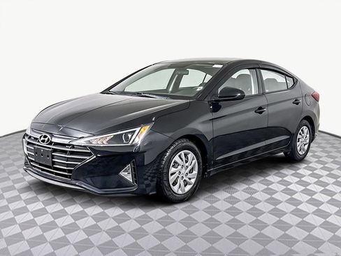 Used 2019 Hyundai Elantra SE w/ Cargo Package image 4