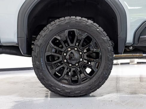 Used 2024 GMC Sierra 2500 Denali Ultimate AWD/4WD image 23