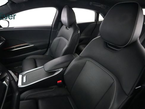 Used 2023 Lucid Air Touring AWD/4WD image 4