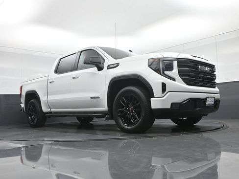 Used 2022 GMC Sierra 1500 Elevation w/ Preferred Package AWD/4WD image 60