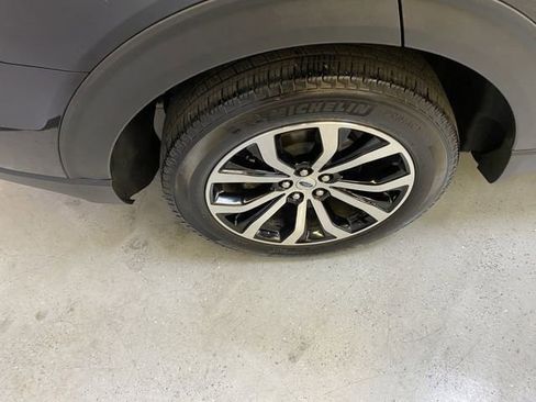 Used 2025 Ford Explorer ST-Line AWD/4WD image 13