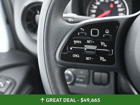 Used 2024 Mercedes-Benz Sprinter 2500 image 33