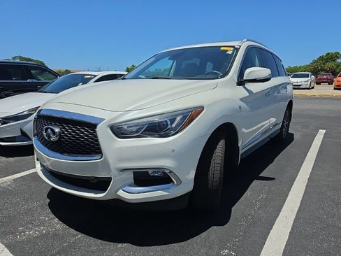 Used 2019 INFINITI QX60 Luxe w/ Essential Package FWD image 5