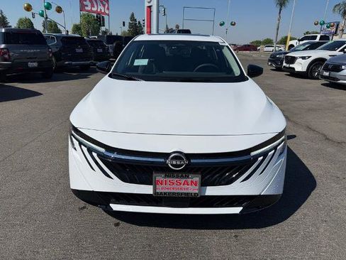 New 2026 Nissan Sentra SV w/ SV Convenience Package FWD image 2