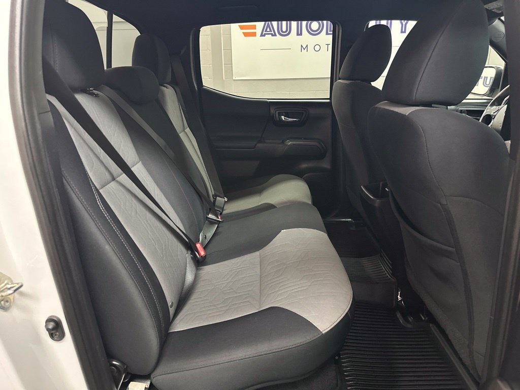 Used 2020 Toyota Tacoma TRD Sport AWD/4WD image 21