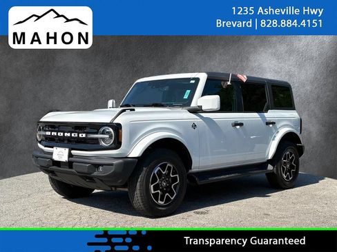 Used 2026 Ford Bronco Outer Banks AWD/4WD image 1