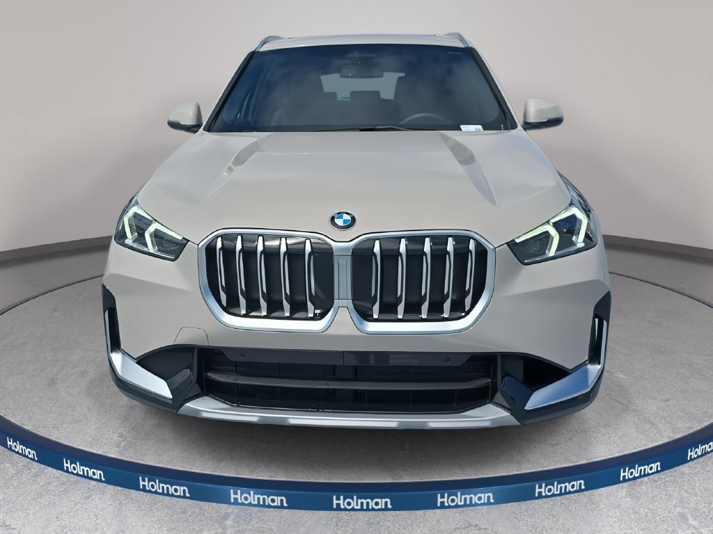Used 2026 BMW X1 xDrive28i w/ Convenience Package AWD/4WD image 3