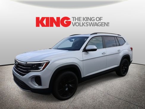 New 2026 Volkswagen Atlas SE image 8