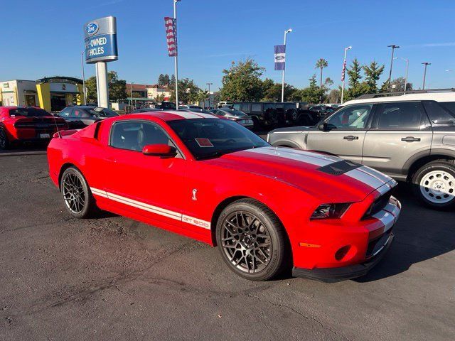 Used 2014 Ford Mustang Shelby GT500 w/ Equipment Group 821A RWD image 2