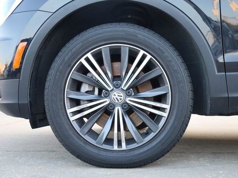 Used 2019 Volkswagen Tiguan SEL image 8