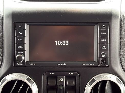 Used 2014 Jeep Wrangler Unlimited Sahara w/ Max Tow Package AWD/4WD image 17