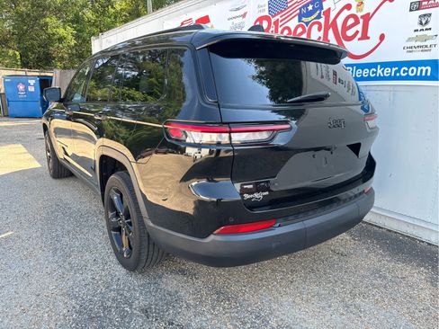 Used 2021 Jeep Grand Cherokee L Laredo AWD/4WD image 8